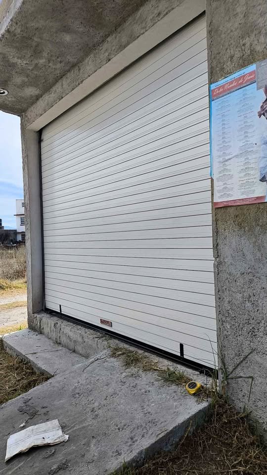 Instalación de cortinas de acero en Aguascalientes